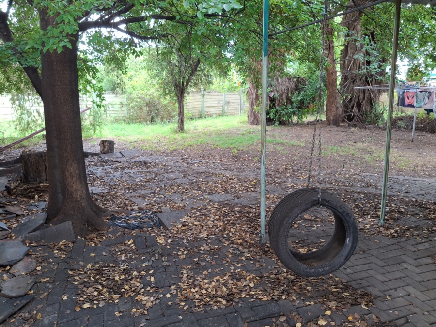 4 Bedroom Property for Sale in Oos Einde North West